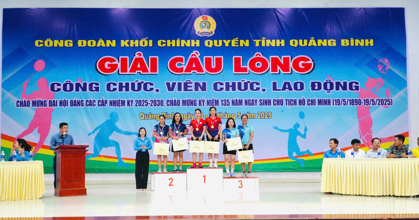 15ceb496070fb251eb1e.jpg