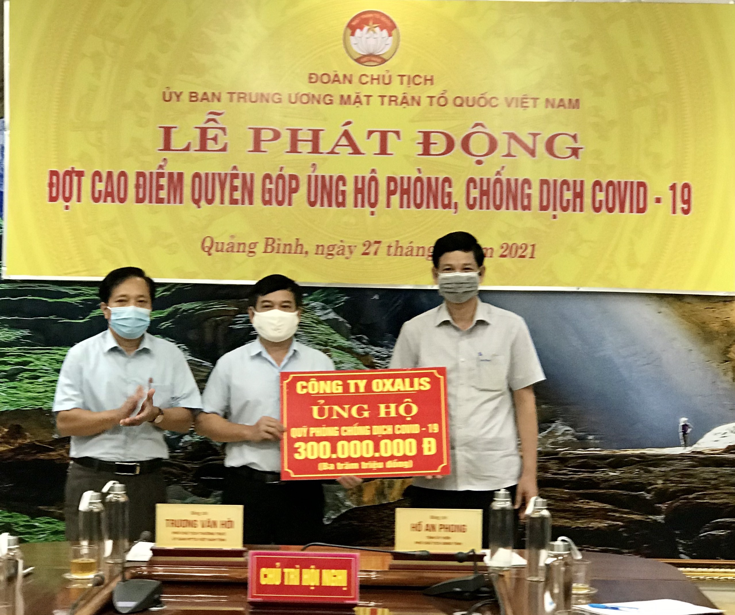 300 triệu