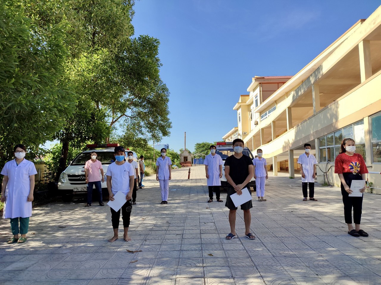 3 bệnh nhân ra viện 18 8