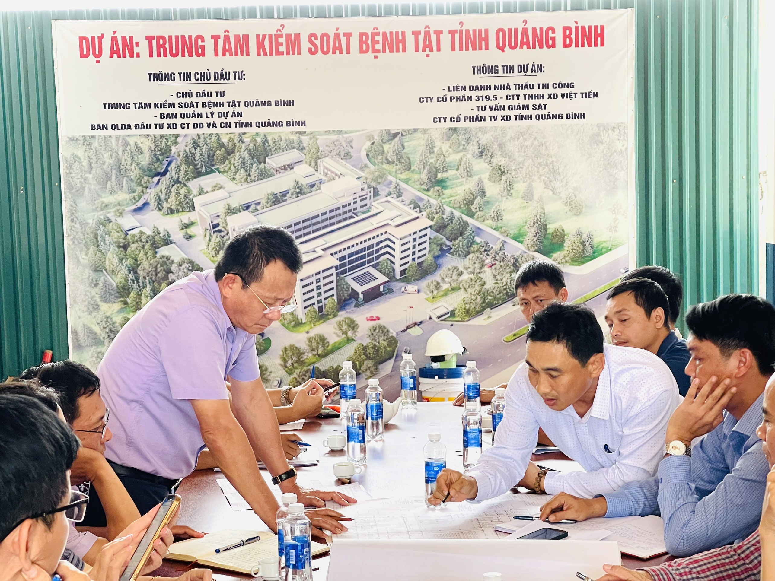 Chủ_đầu_tư_cùng_các_đơn_vị_liên_quan_cùng_nhau_chia_sẽ_những_khó_khăn_vướng_mắc_trong_quá_trình_thi_công_2023.jpg