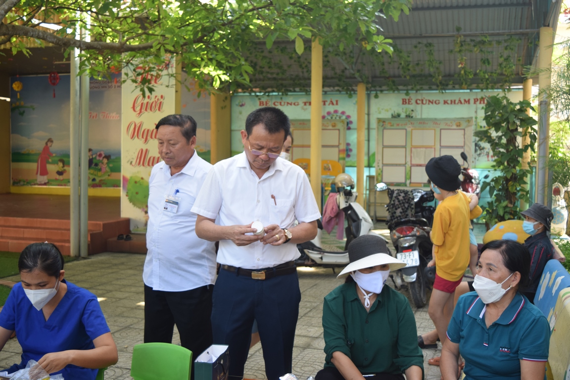DSC_1892_Copy.JPG