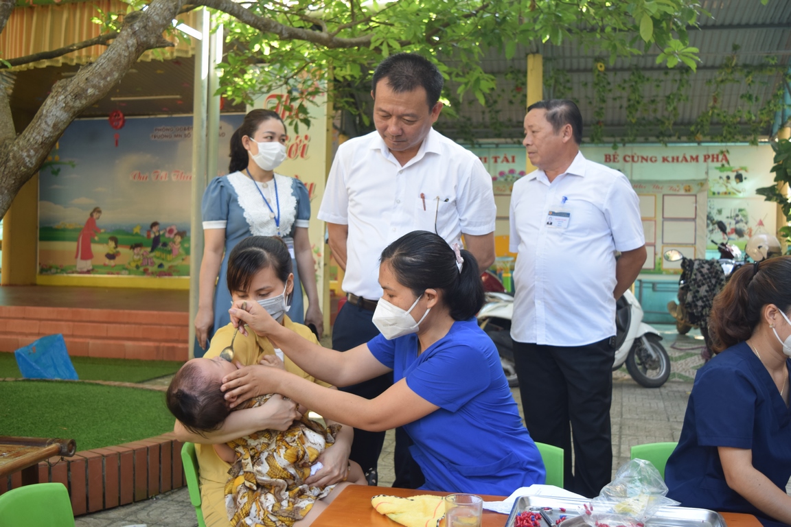 DSC_1897_Copy.JPG