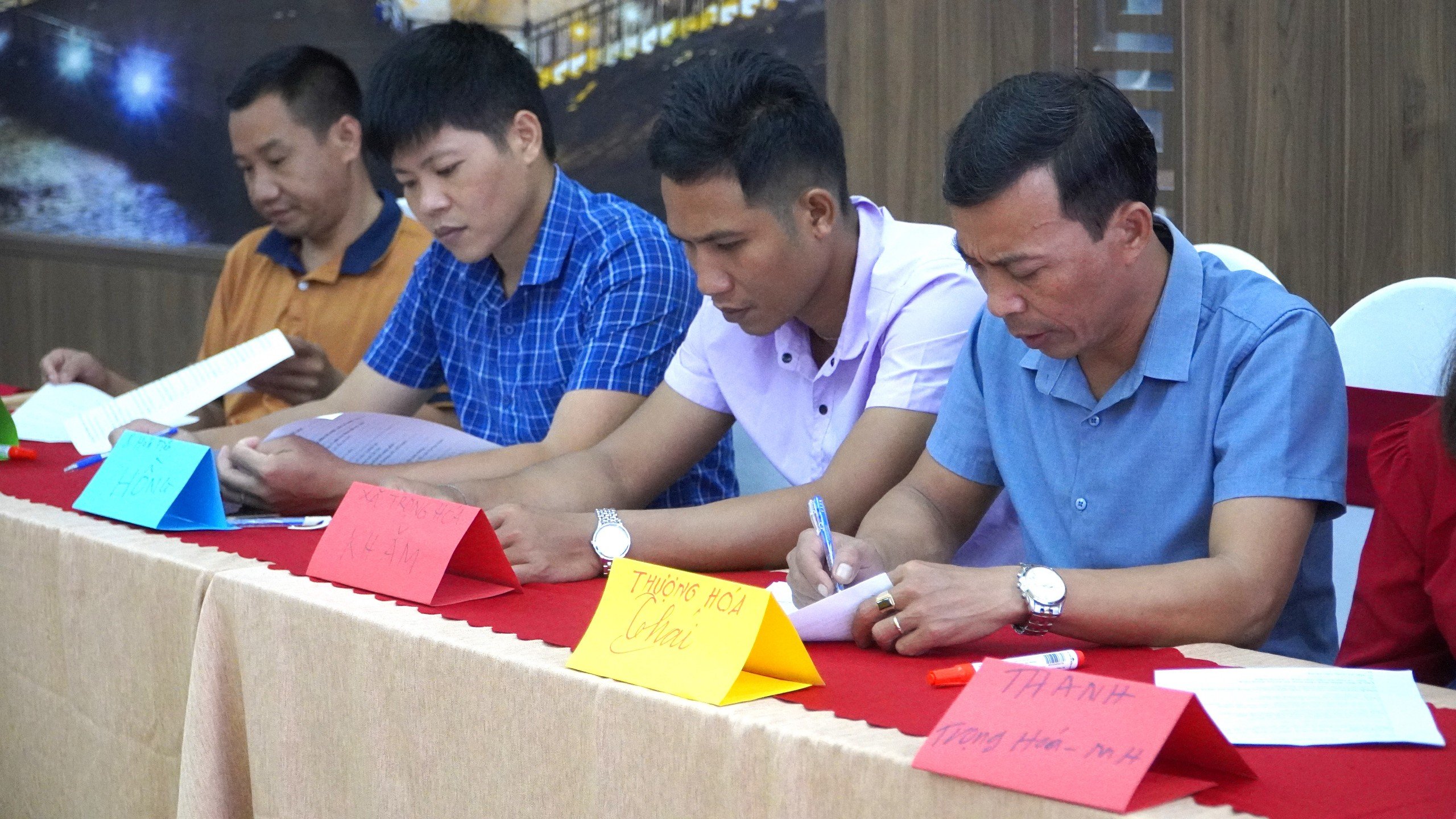 Học_viên_được_làm_bài_lượng_giá_trước_và_sau_lớp_tập_huấn_2023.jpg