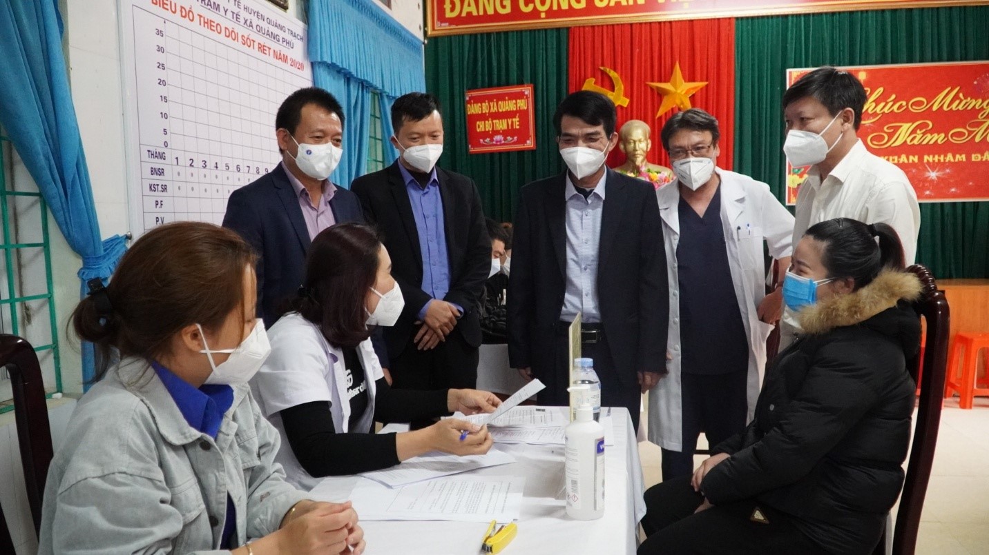 Lãnh đạo CDC Quảng Bình kiểm tra giám sát Chiến dịch tiêm chủng mùa Xuân tại huyện Quảng Trạch