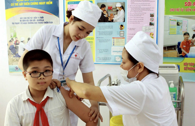 Tiêm vắc xin phòng dại là biện pháp duy nhất và hiệu quả để phòng ngừa bệnh dại cho người khi bị chó cắnjpg