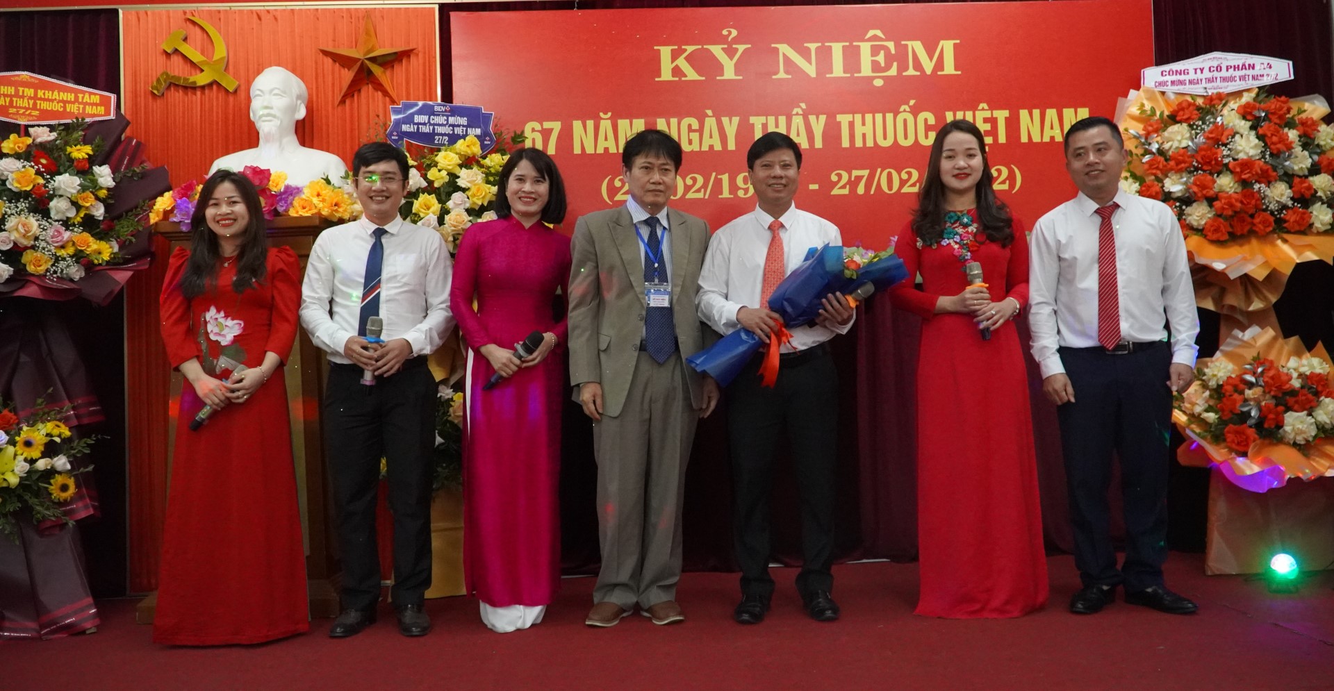 Xiếp nhận Hoa Bác Hiệu 2