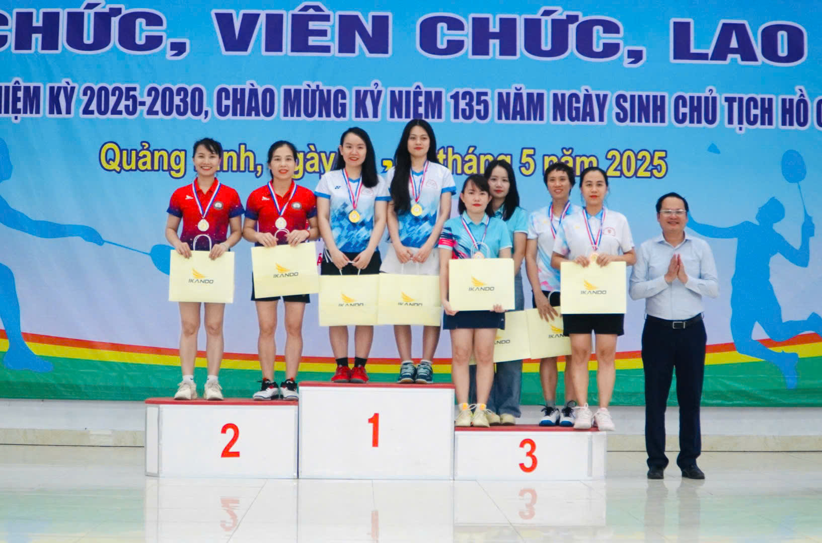 d366ec7a53e3e6bdbff2.jpg