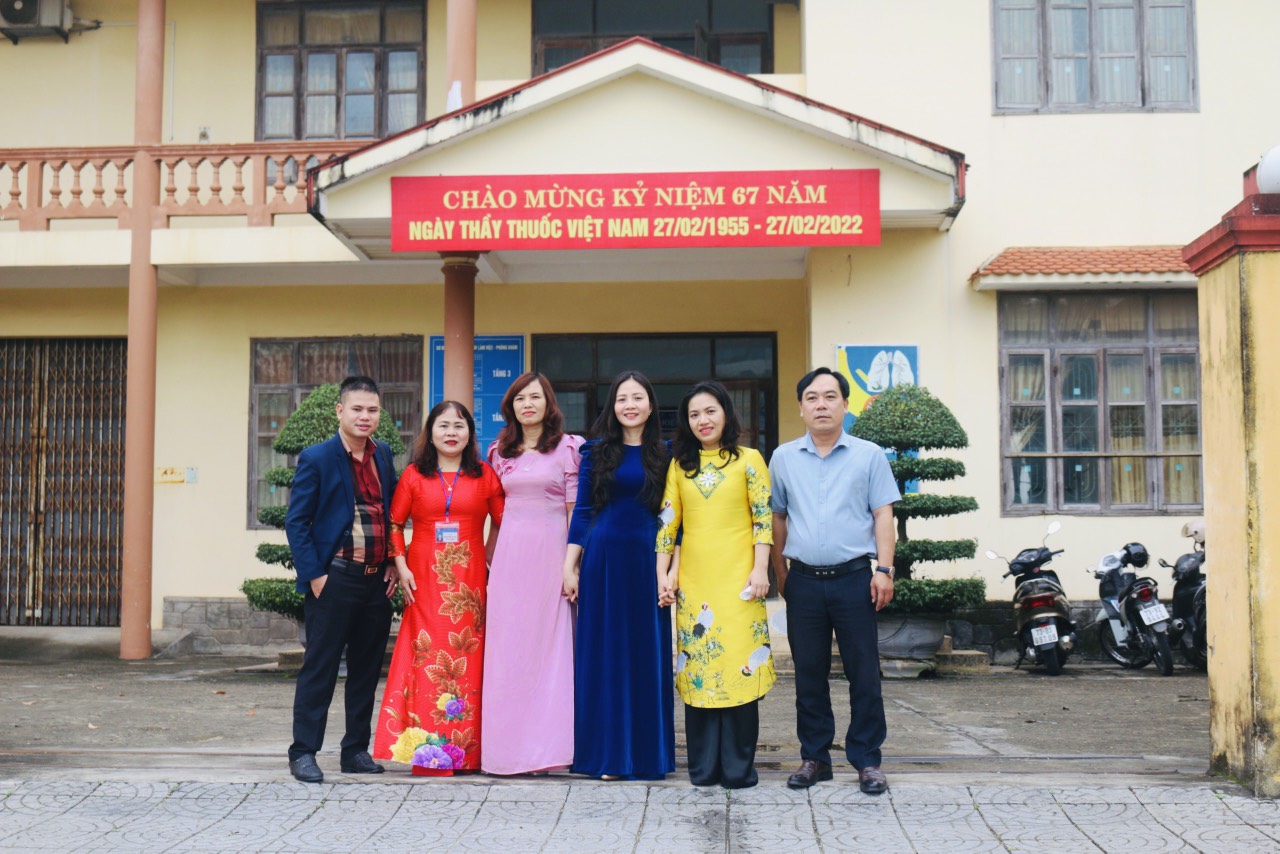 hà lun ảnh