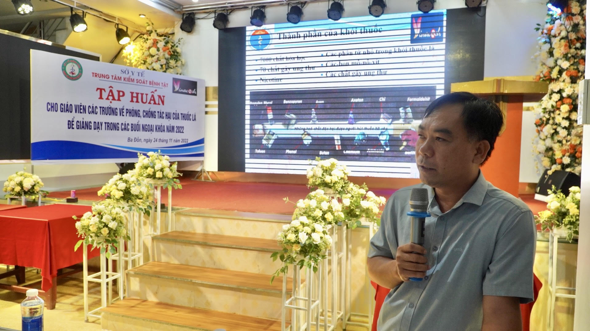 tap_huan_thuoc_la_2411221.jpg