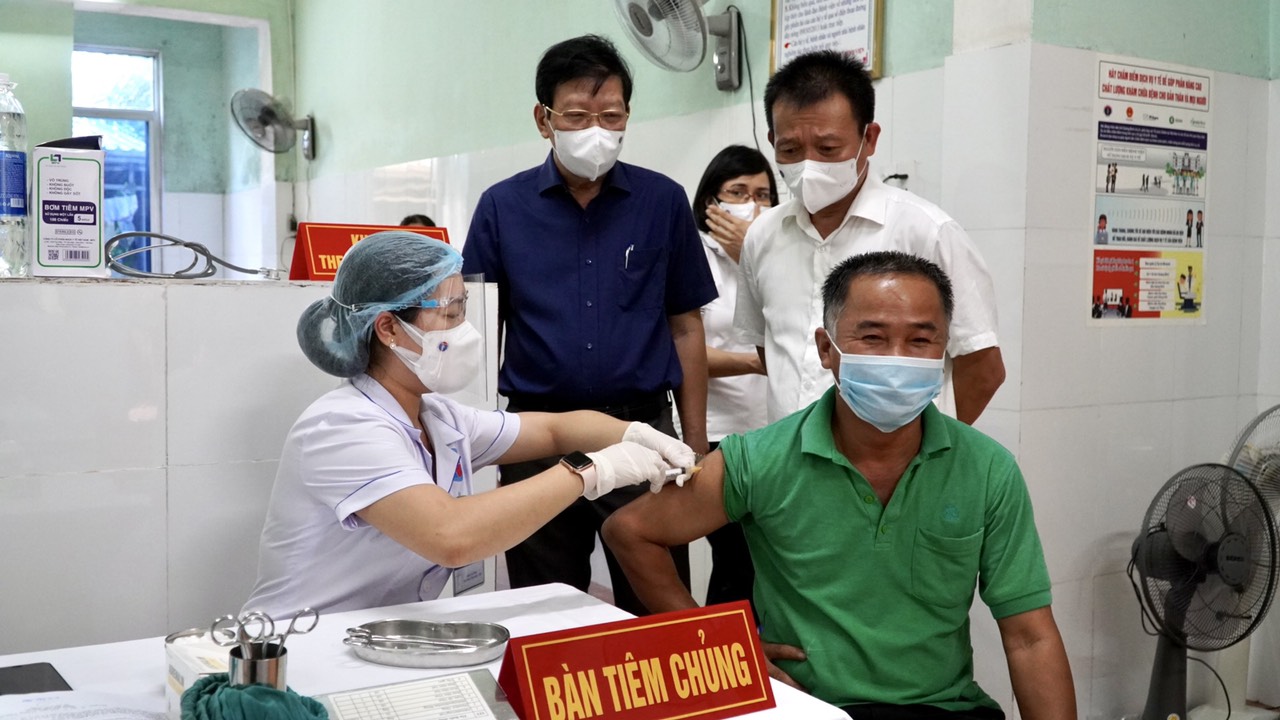 tiêm đpựt 3