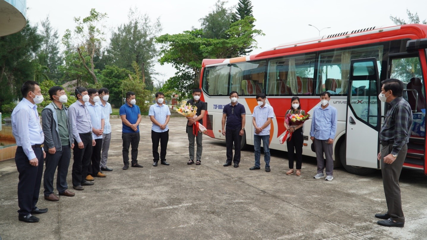 Đoàn công tác báo cáo công tác hỗ trợ phòng chống dịch Covid 19 tại tỉnh Khăm Muộn CHDCND Lào