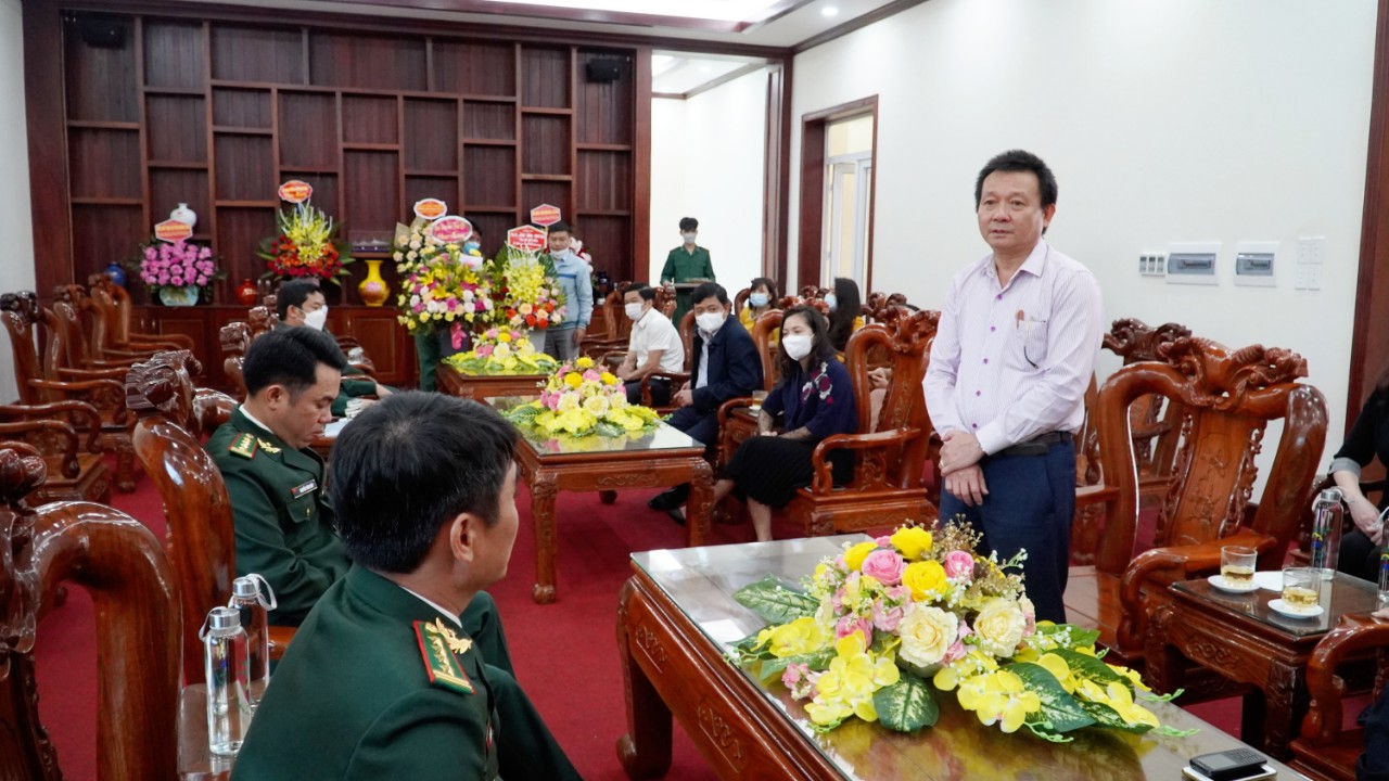 Đại diện Bộ Chỉ huy Bộ đội biên phòng tỉnh phát biểu 