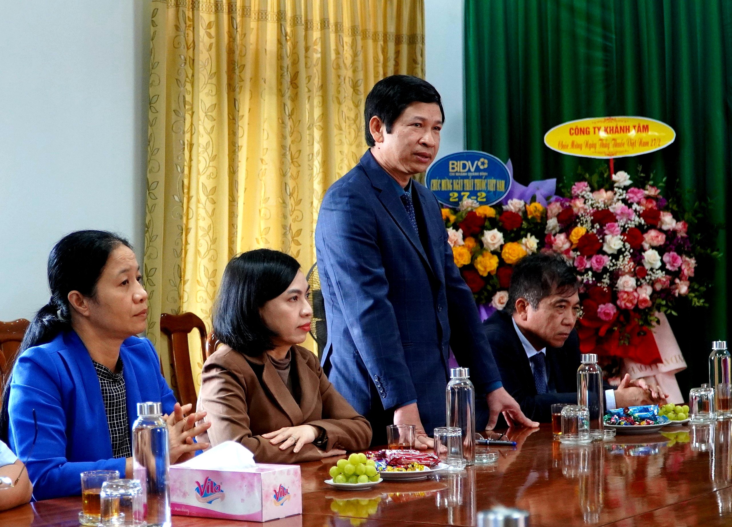 Đồng_chí_Phó_Chủ_tịch_UBND_tỉnh_Hồ_An_Phong_phát_biểu_mong_muốn_ngành_Y_tế_Quảng_Bình_nỗ_lực_khắc_phục_khó_khăn_tiếp_tục_hoàn_thành_xuất_sắc_nhiệm_vụ_được_giao._2.jpg