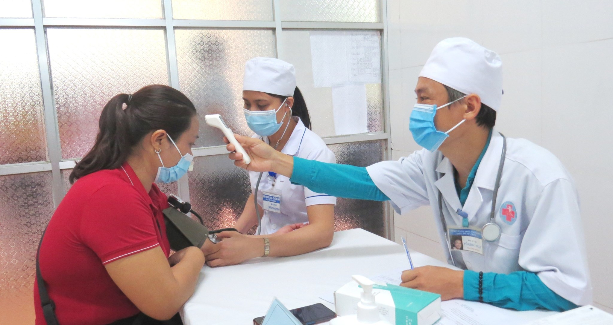 Ảnh 4 Khám sàng lọc trước tiêm vắc xin